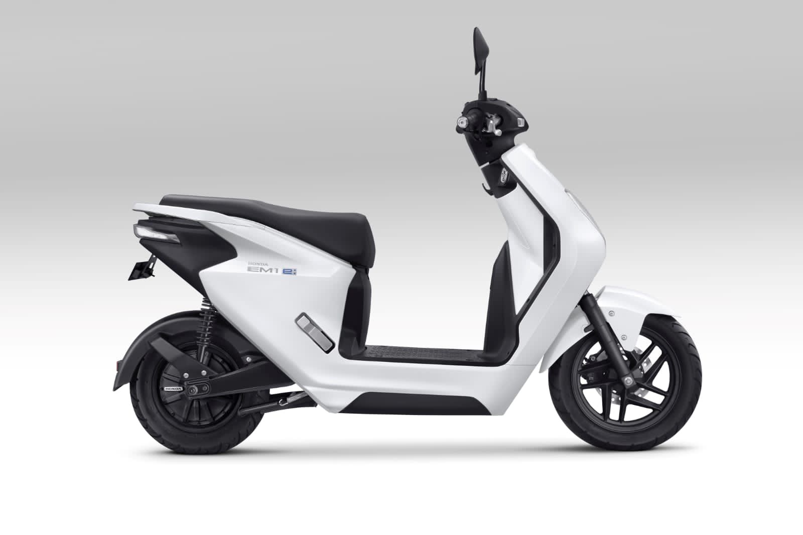 Honda Pacu Elektrifikasi Sepeda Motor, Pangkas Biaya Produksi
